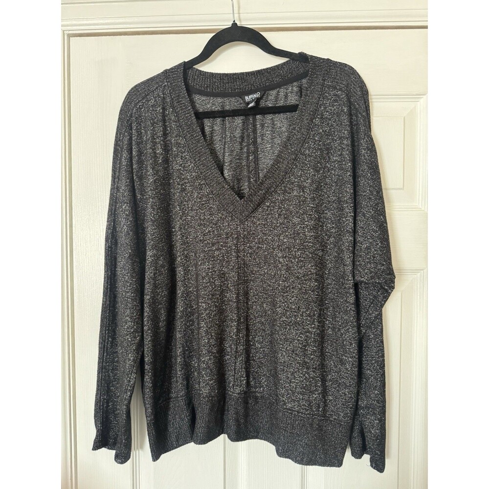 Buffalo David Bitton Women's Soft V-Neck Long Sleeve Top in heathered black/grey